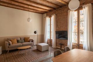 Location Appartement  Carrer del torrent de l'olla. Piso alquiler amueblado disponible 23 de octubre