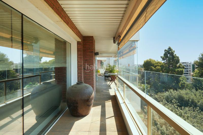 Foto 0ea243c5-9204-4d4d-91a1-f4d6eb2f53ca. Alquiler piso  amueblado zona alta alquiler con zona comunitaria vigilancia y parking en Barcelona