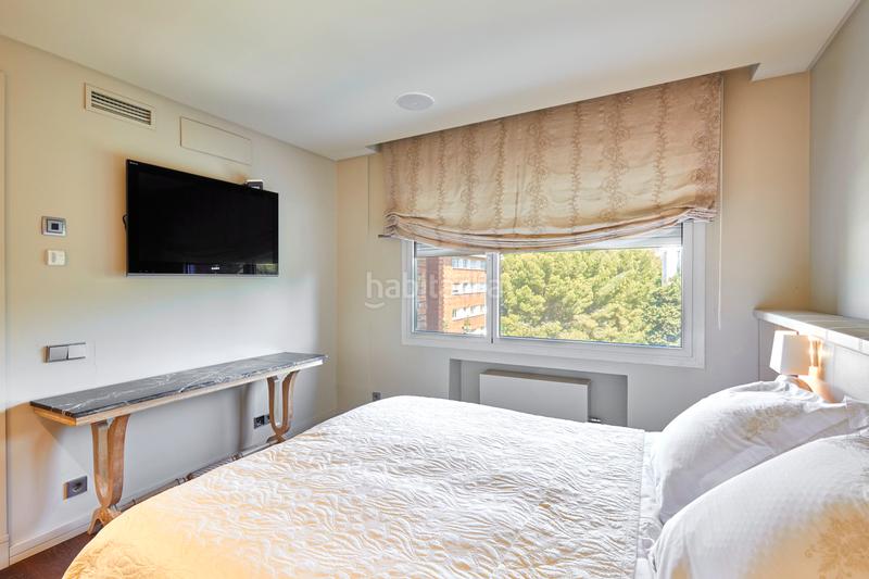 Foto d4af9d00-2112-4227-8e27-fe5ab5ac1a20. Alquiler piso  amueblado zona alta alquiler con zona comunitaria vigilancia y parking en Barcelona