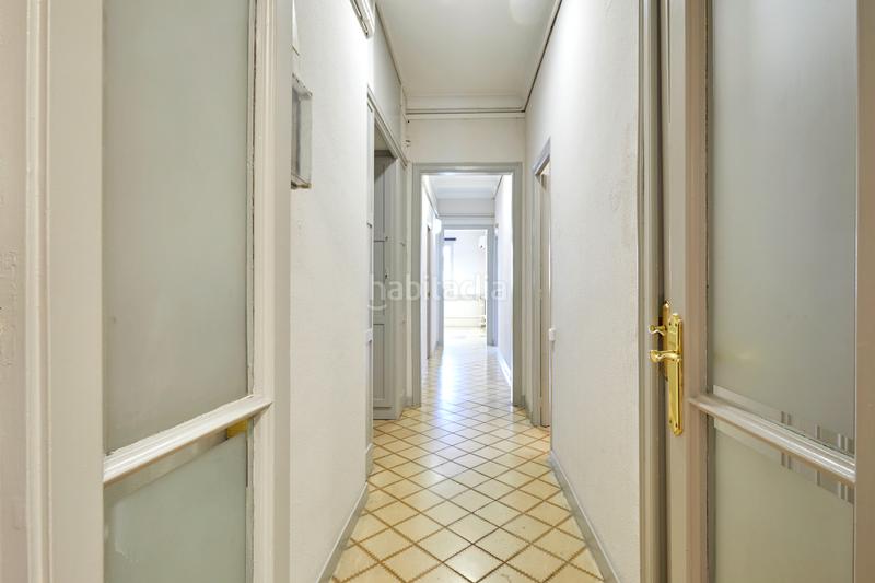 Foto c55c2fb7-f5f0-4d1e-b4d1-21d3057ebb47. Rent office space with heating in Sant Gervasi - Galvany Barcelona