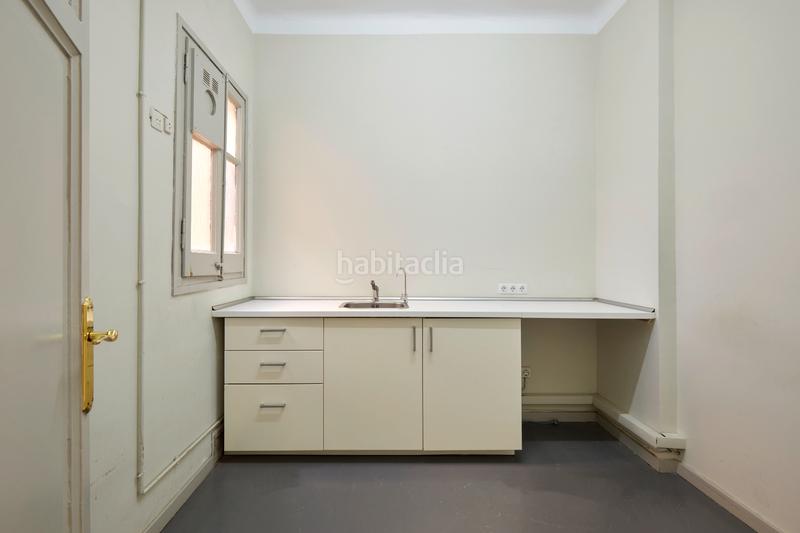 Foto d56b42f0-4e4f-4a82-aa7f-70eb848e4fd6. Rent office space with heating in Sant Gervasi - Galvany Barcelona
