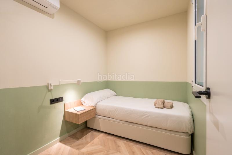 Foto 096899d9-92c3-407b-b4fe-318afba12c40. Alquiler piso disponible 9 de abril piso alquiler amueblado en Barcelona