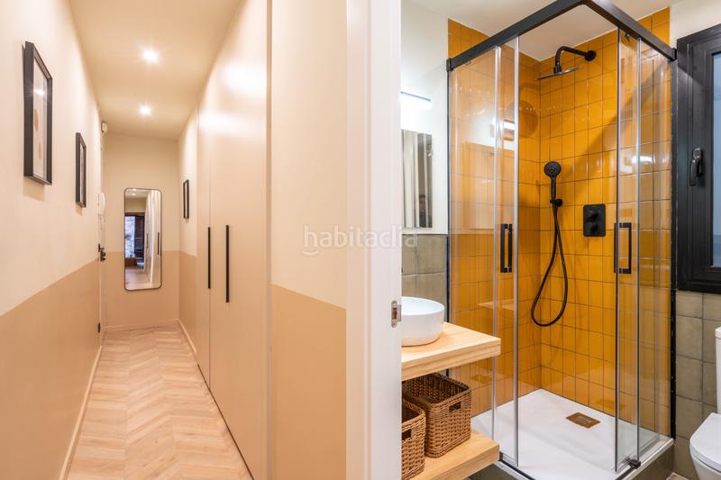 Foto f706d2d0-6f3a-4115-af9e-716e22d38f0b. Alquiler piso disponible 9 de abril piso alquiler amueblado en Barcelona