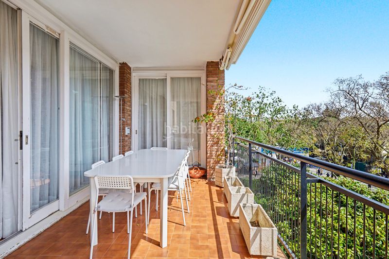 Foto bfaddcce-9134-49e4-a965-6c8e41f8d0ae. Pis amb xemeneia calefacció piscina a Pedralbes Barcelona