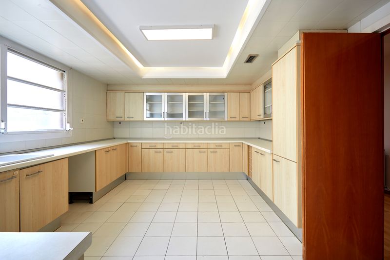 Foto 0f135d9c-548f-4c87-ad87-92ed2c3aaca1. Piso  en venta totalmente exterior a los 4 vientos en Tres Torres, . en Barcelona
