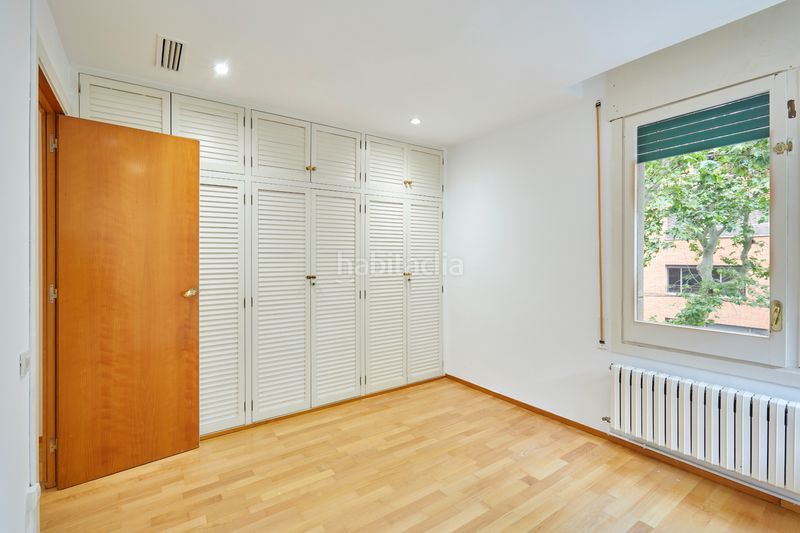 Foto 3ff12fbe-e971-4817-9ca2-dbf71f42d342. Piso  en venta totalmente exterior a los 4 vientos en Tres Torres, . en Barcelona