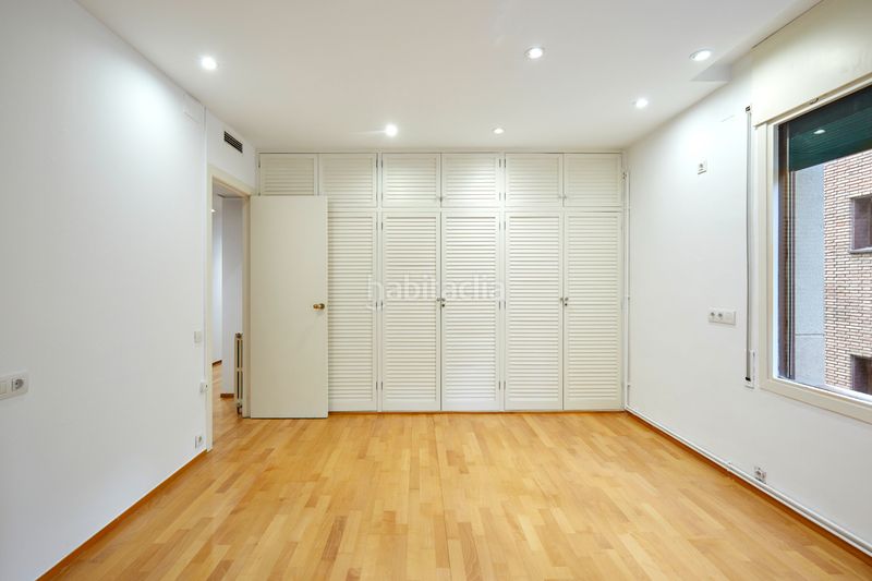 Foto e3a17582-59d6-426f-a042-87615f42e07d. Piso  en venta totalmente exterior a los 4 vientos en Tres Torres, . en Barcelona
