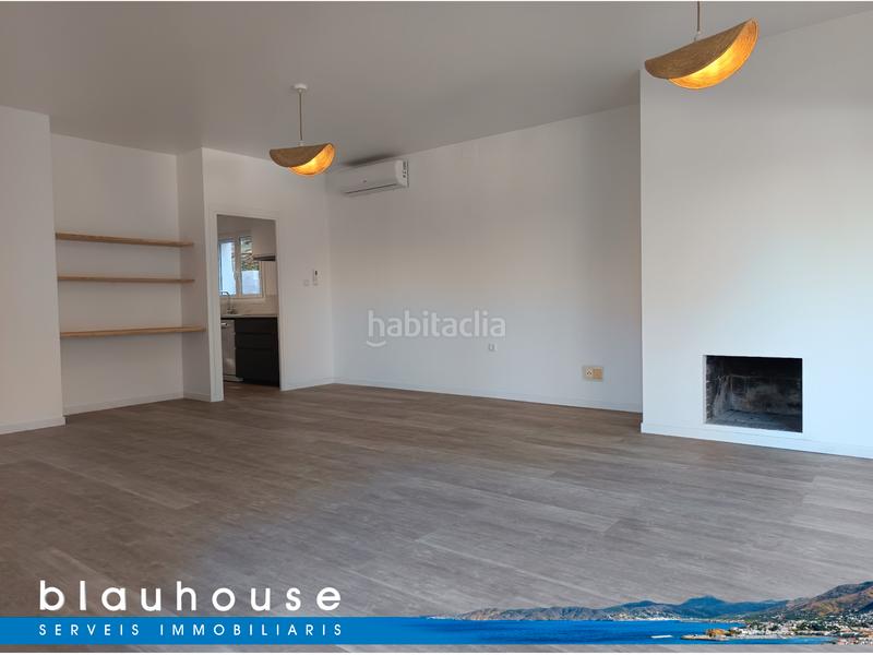 Foto 92e8cd9f-442f-40e6-ad38-54cff55e43de. Casa con camino riscaldamento parcheggio piscina in Port de la Selva (El)