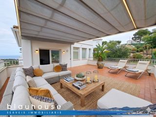 �tic a Cau del Llop - Super Fener - Fener. �tico con gran terraza con vistas al mar
