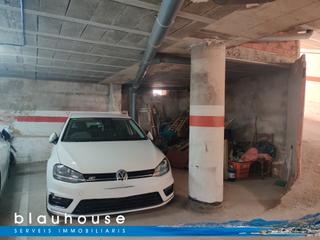 Parking voiture à El Colomer - La Bateria - La Coma. Plaza de parquing en el centro de llançà