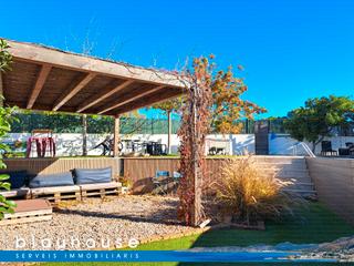 Haus in La Vila. Casa con piscina y jacuzzi
