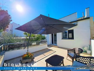 Casa en Carboneres - La Farella. Casa en el puerto de llan��