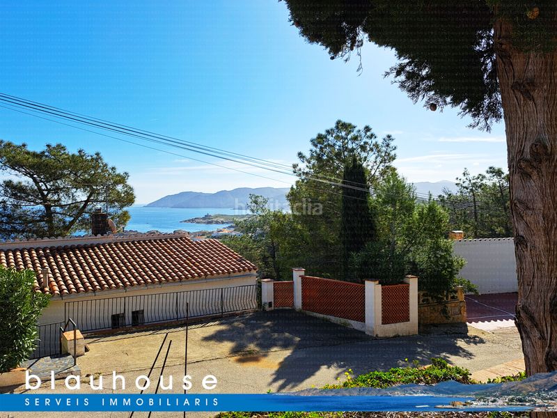 Foto 260ccf6a-0381-445c-a994-4cad4cad75d4. Casa amb xemeneia aparcament a Port de la Selva (El)