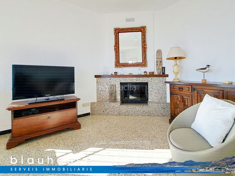Foto 32548849-e829-4084-8930-7dee20eb7e18. Casa amb xemeneia aparcament a Port de la Selva (El)