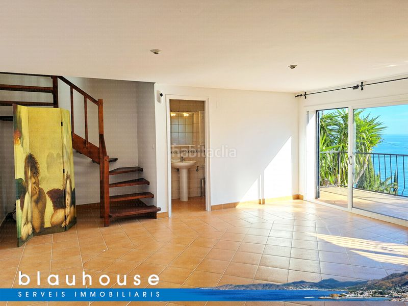Foto c2dfb11f-0276-4212-8346-01fc59e403d1. Casa amb xemeneia aparcament a Port de la Selva (El)