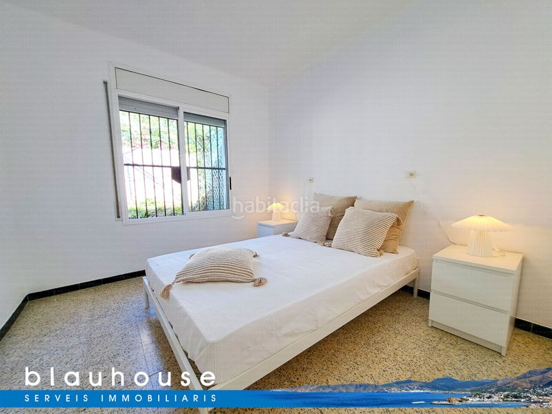 Foto c5e3b2a3-5933-435a-953e-8e29586e2bd2. Casa amb xemeneia aparcament a Port de la Selva (El)