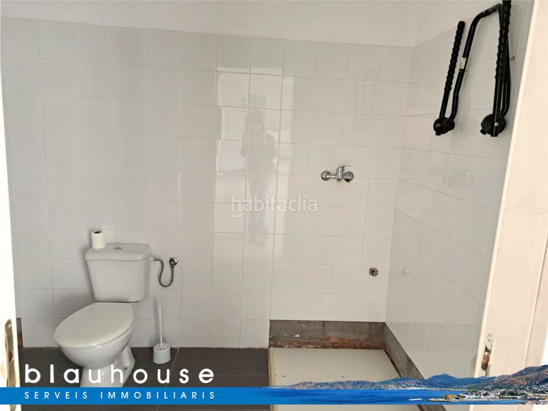 Foto 768d0948-7c83-4531-a56e-cb1de8148720. Local comercial a La Vila Llançà