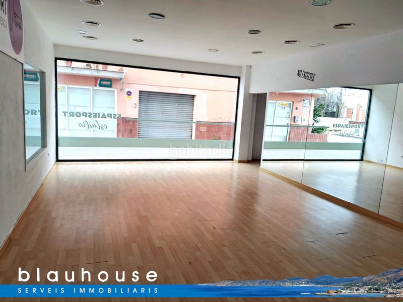 Foto b77b5d84-ff15-48d6-bbb6-989abc2a93b8. Local comercial a La Vila Llançà