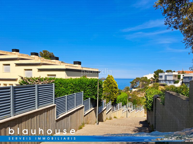Foto f5f58319-f84e-4f44-8b7f-168c3ea82890. Casa adossada amb xemeneia aparcament a Cau del Llop - Super Fener - Fener Llançà