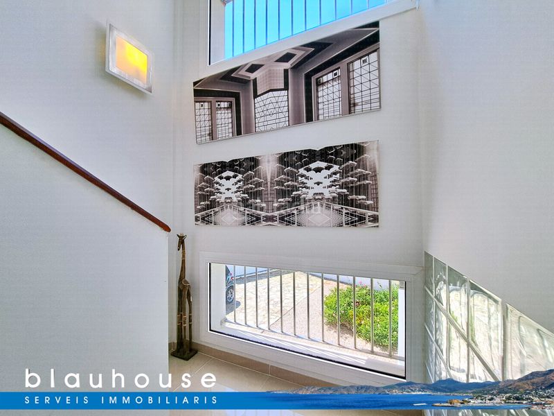 Foto e89e7468-a9fb-4a8c-9366-22494cf12cfc. Haus mit kamin heizung parking pool in Colera