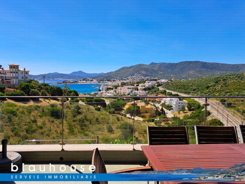 Foto 6d4caaab-ebbd-4ec3-b550-e1b705a3adad. Duplex con riscaldamento parcheggio piscina in Grifeu - Cap Ras - Els Estanys - Sant Genís Llançà