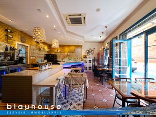 Local Comercial a La Vila. Local en venta