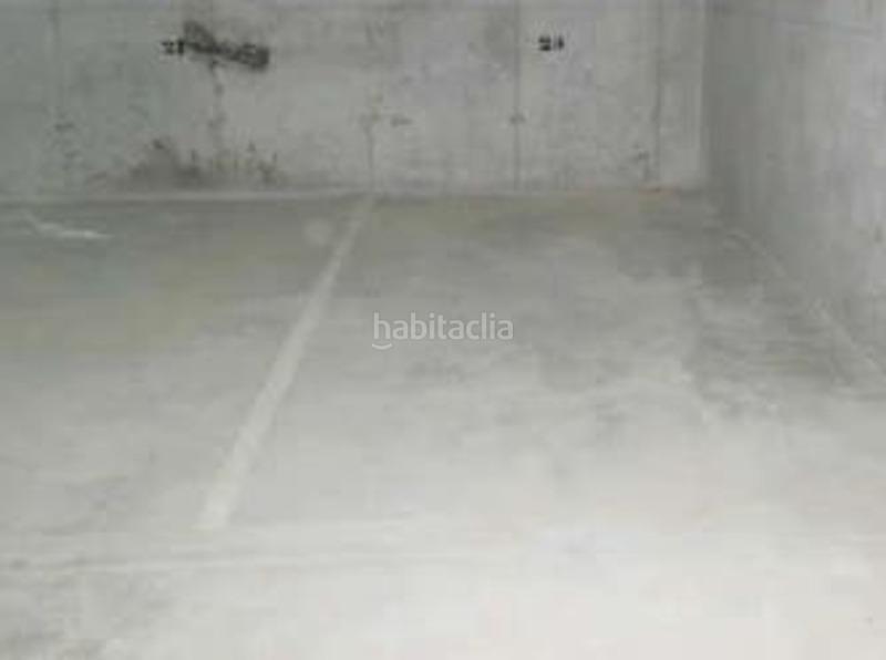 Foto b8a1419c-320f-4538-8df7-320c575859bb. Posto auto in avenida puerto del 34 in Pueblo Guardamar del Segura