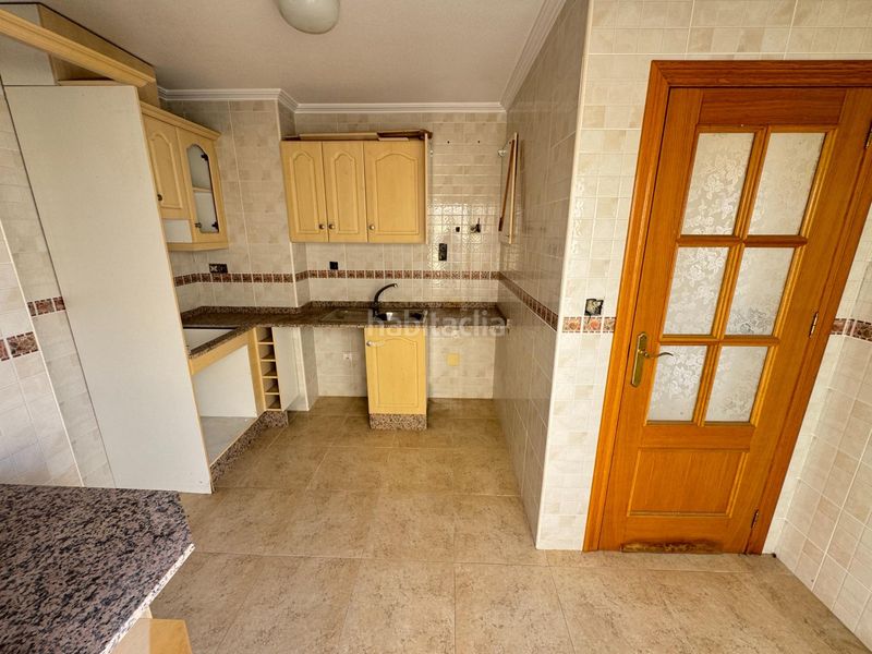 Foto 1d68bd1d-f5d8-406c-af02-b9cefd03568d. Pis amb aparcament a Benejúzar