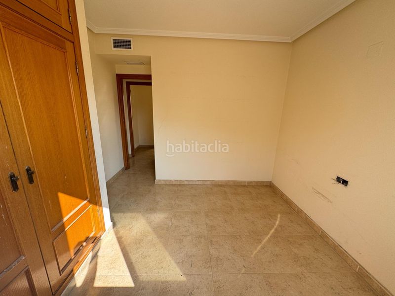 Foto af1465b1-4c17-49a3-ad90-f081eda03c58. Pis amb aparcament a Benejúzar