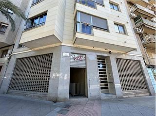 Local Comercial en Calle antonio pascual quiles 1. Local comercial en elche