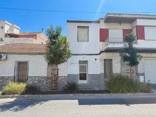 Haus  Avenida calvo sotelo 19. Casa planta baja en beniel