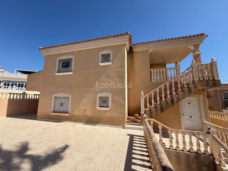 Foto 40f1264f-b61e-493e-9fb0-f525663deff5. Xalet amb aparcament piscina a Villamartín-Las Filipinas Orihuela