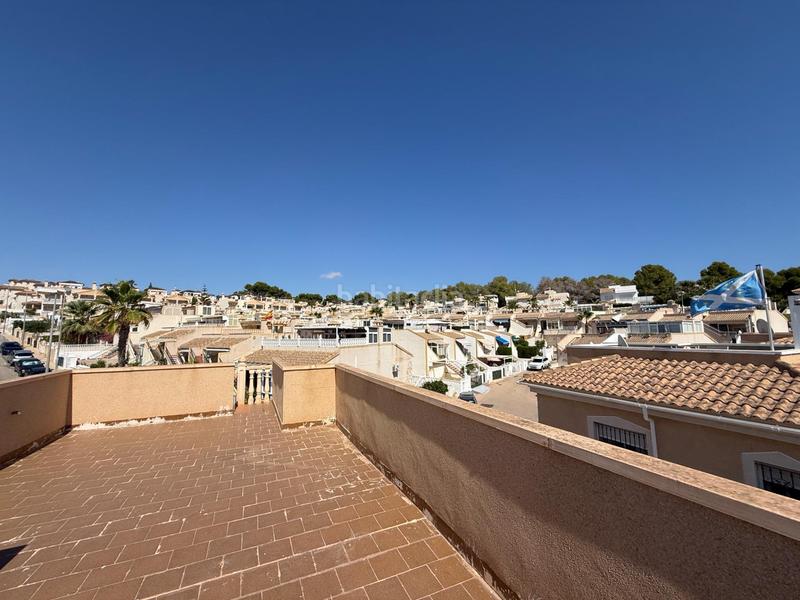 Foto cdf1ab6e-38a1-4ff5-8bc7-64208067b1f5. Xalet amb aparcament piscina a Villamartín-Las Filipinas Orihuela