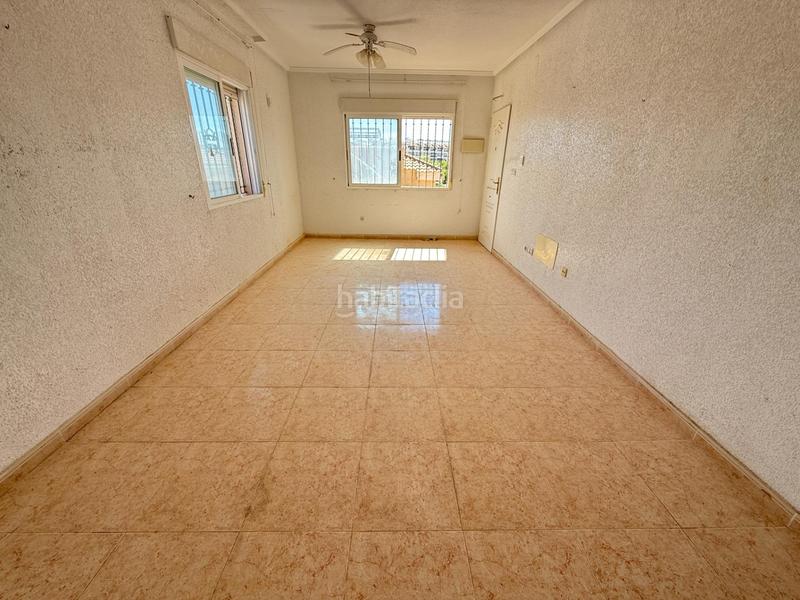 Foto d9a57b90-ecef-4fbb-ae1a-314c553f5875. Xalet amb aparcament piscina a Villamartín-Las Filipinas Orihuela