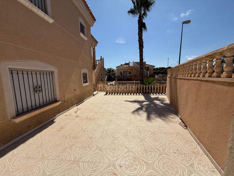 Foto dff2ee3a-32e5-4952-bbe6-536ca261c5f5. Xalet amb aparcament piscina a Villamartín-Las Filipinas Orihuela