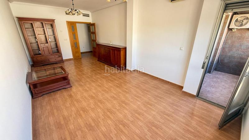 Foto 3788ad26-42ad-45c3-b962-13f17545bd1a. Pis a calle tierno galvan 11 a San Isidro