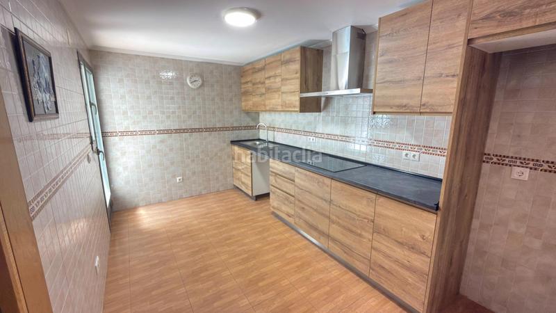 Foto a39f35b5-b33b-49ef-8a83-cf3e3d8412b2. Pis a calle tierno galvan 11 a San Isidro