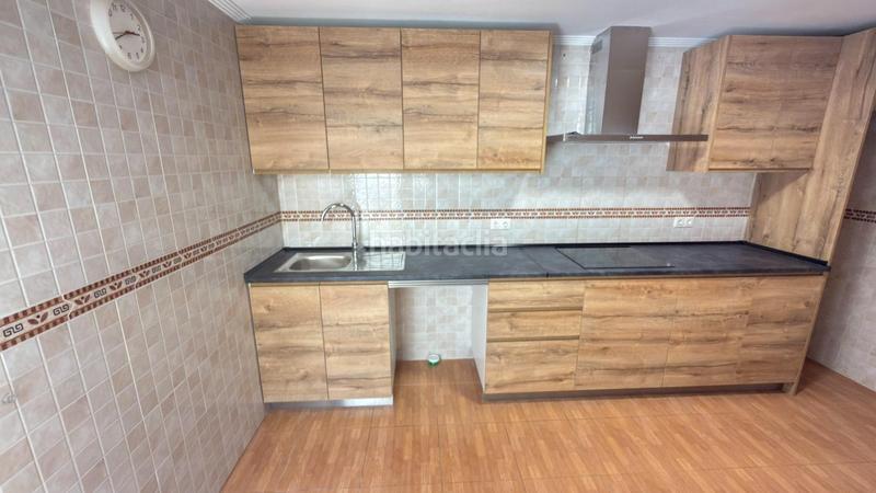 Foto e343e6f2-b04f-4680-ac71-6a67194d750c. Pis a calle tierno galvan 11 a San Isidro