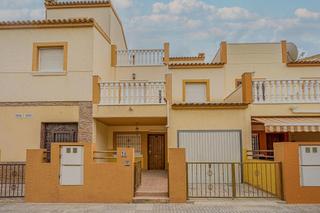 Casa adossada en Calle orihuela-campaneta 2. Adosado en orihuelala campaneta