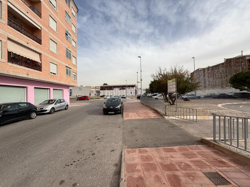 Foto 6a5915e4-5390-4857-8ffe-f075c47ef543. Business premise in Almoradí