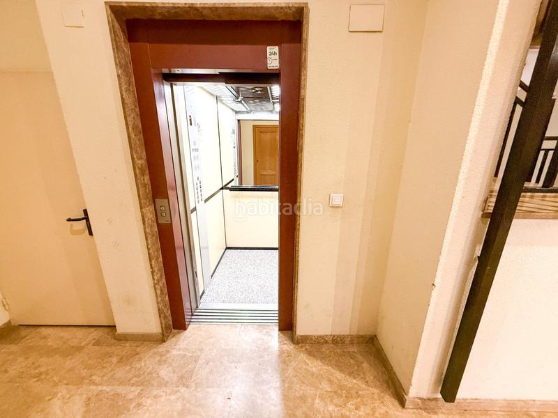 Foto a359d912-9509-4069-bb3f-b9fd1ccd3857. Pis amb aparcament a Callosa de Segura