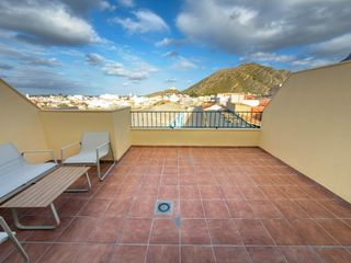 Duplex à Calle sierra la 12. Piso dúplex en cox
