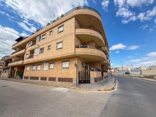 Piso  Calle nuñez quiros 43. Piso en cox