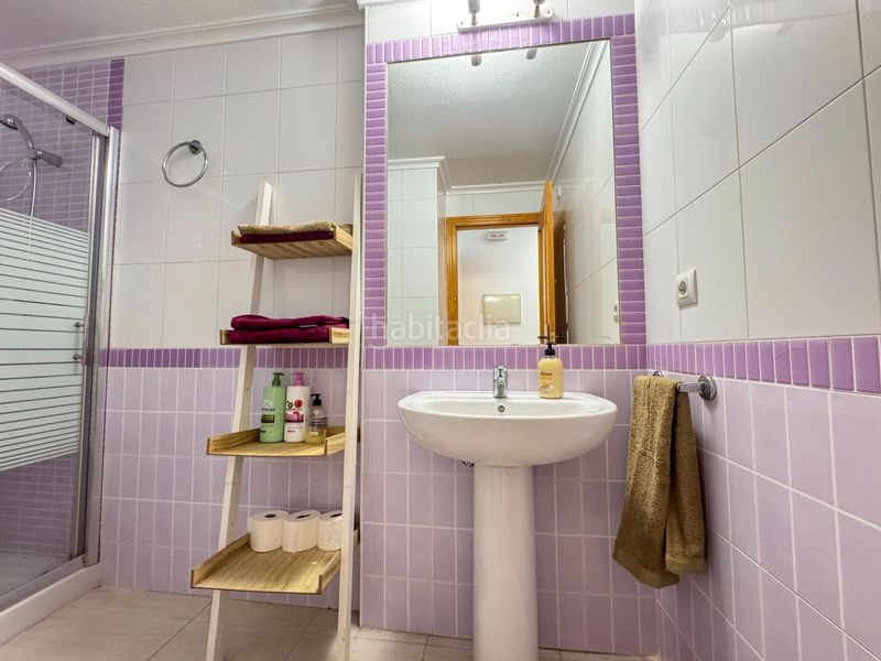 Foto 68d6299f-e383-45e7-912b-56a24fd79d6e. Alquiler apartamento en calle a-1 Aguamarina 42 piso costa en Orihuela