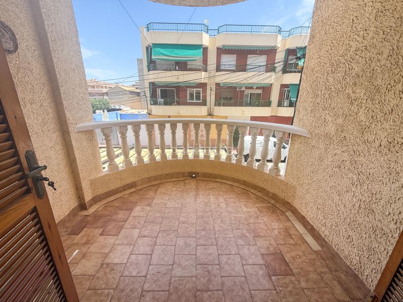 Foto 257d27df-a562-46ee-96e7-9736ddfb8f24. Tríplex a calle rojales 7 a Playa de los Náufragos Torrevieja