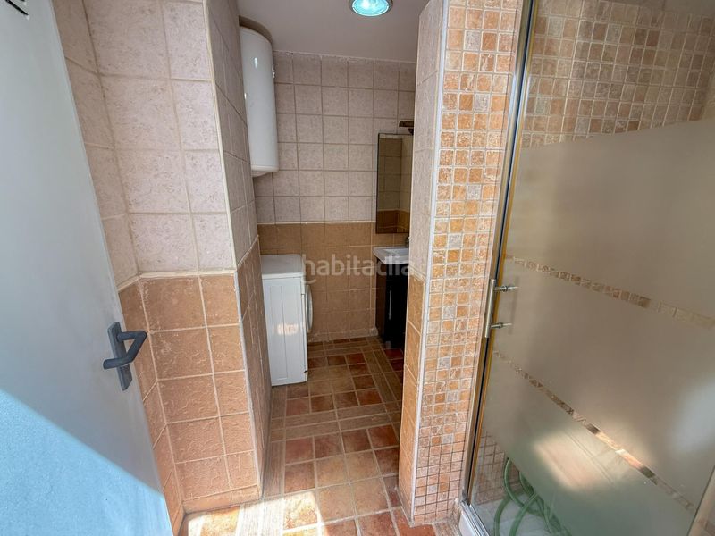 Foto c8755861-53ec-4f90-8733-2a7eb21d0272. Tríplex a calle rojales 7 a Playa de los Náufragos Torrevieja