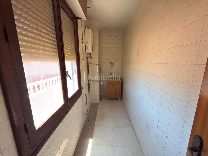 Foto 61835e2a-810e-4fd6-b5c7-e7cf38be91a4. Casa amb aparcament a Cox