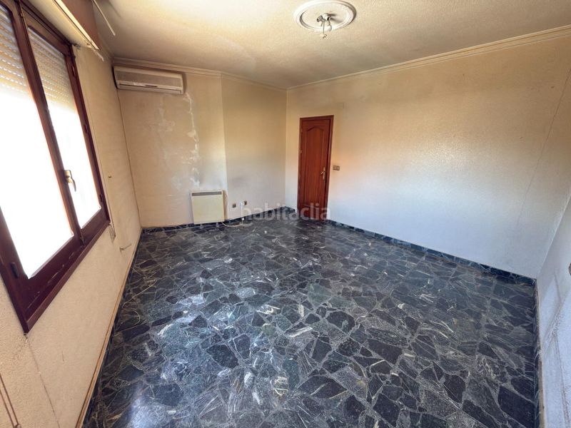 Foto ad48f43f-5dd4-46f9-b6ba-db03df6bee12. Casa amb aparcament a Cox