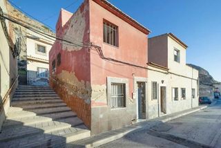 Etagenwohnung  Calle gabriel miro 43. Piso en redovan