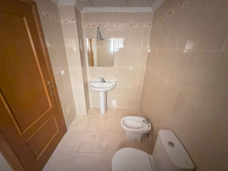 Foto 4cbcd16e-8969-4842-bfda-9d7eb033dea3. Planta baixa a Catral